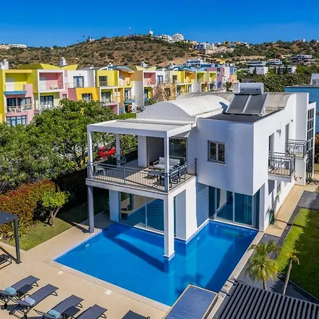 4bd In Marina With Pool * Albufeira
