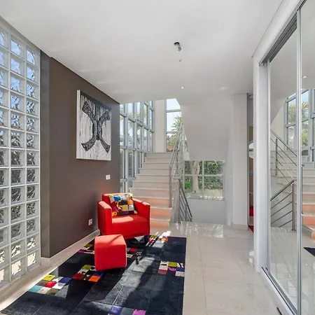 4bd In Marina With Pool