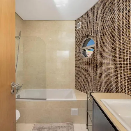 Vila 4bd In Marina With Pool *